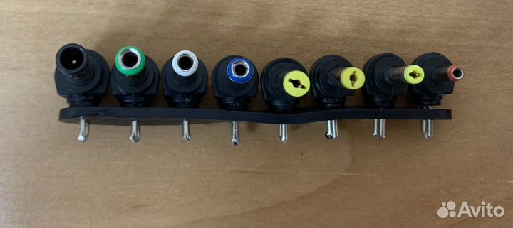 Универсальное зу для ноутбука (подходит для авто)