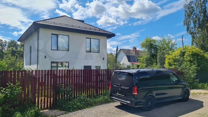 Дом 180 м² на участке 6,5 сот.