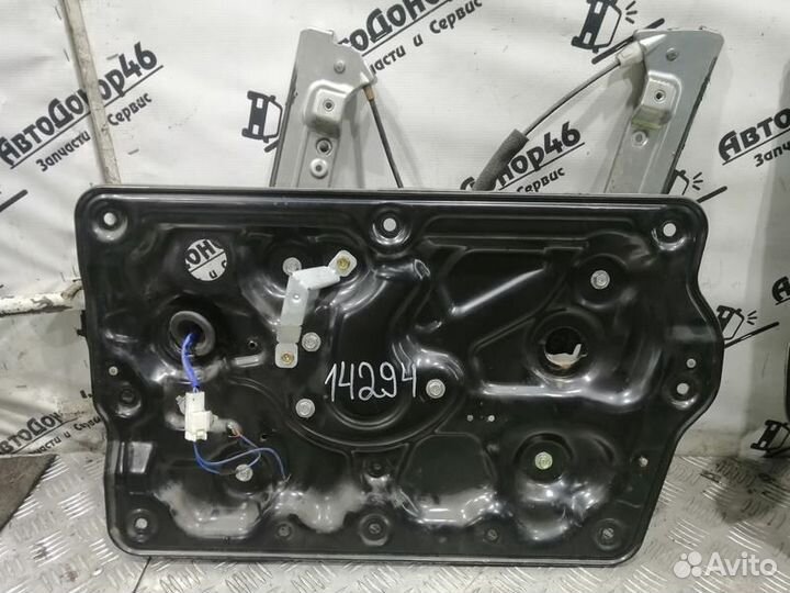 Стеклоподъемник передний правый Nissan Teana J31