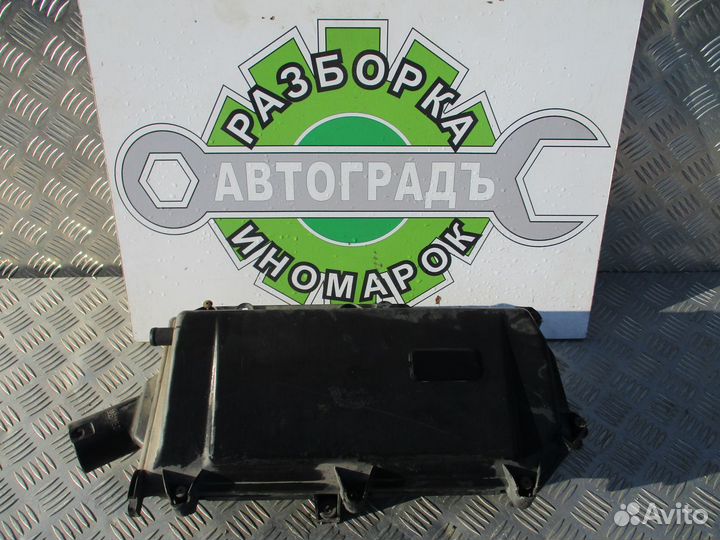 Корпус воздушного фильтра Volkswagen Golf 4 1.4