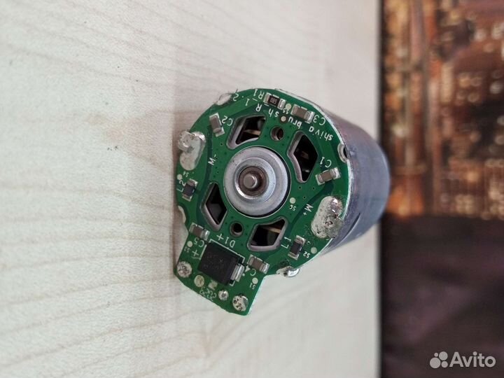 Мотор щётки Bork V800