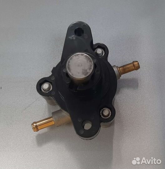 Бензонасос в сборе на Yamaha F100-115 л.с