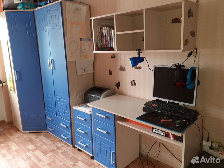 Гарнитур