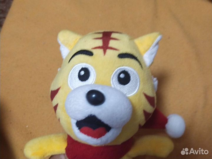 Мягкая игрушка тигренок