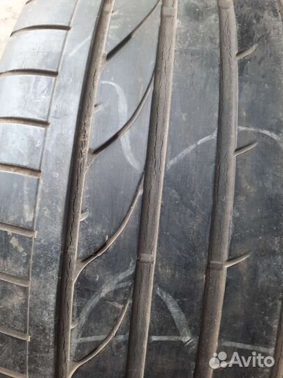 Bridgestone Potenza RE050A 285/35 R20
