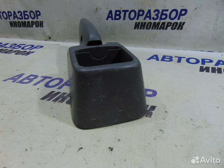 Консоль центральная для Nissan March 2 1992-2002г