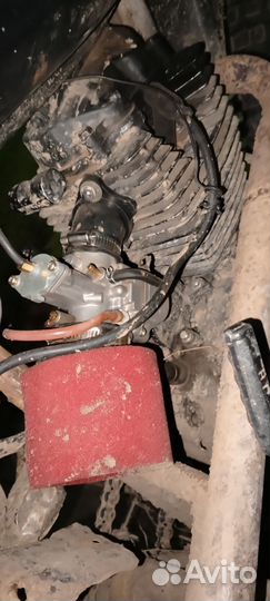 Продам мотоцикл чейзет мотор 200 кубов