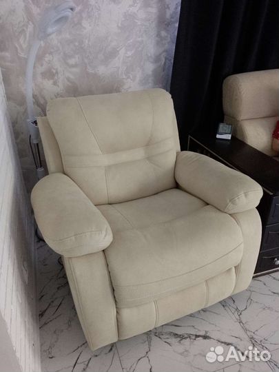 Кресло реклайнер бу