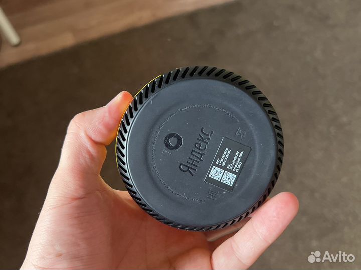 Умная колонка Яндекс Станция Лайт с Алисой