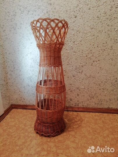 Плетеная ваза (лоза)