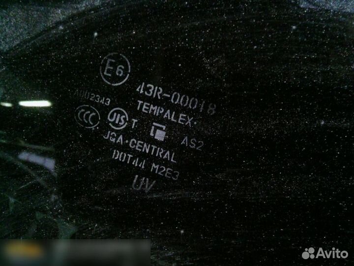 Стекло заднее Infiniti Infiniti M (Y51) 2010