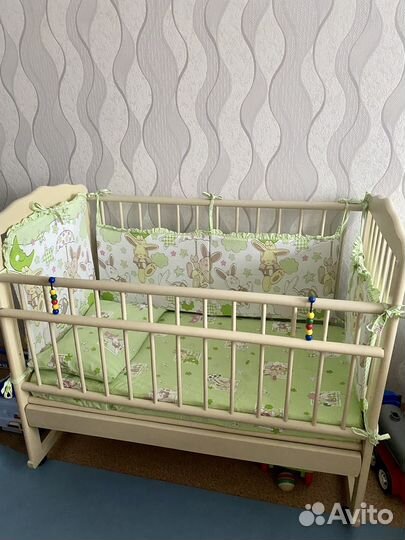 Детская кроватка