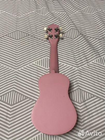 Укулеле с чехлом