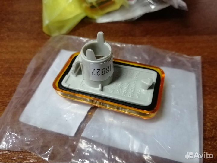 Поворотник в крыло на Audi / Volkswagen