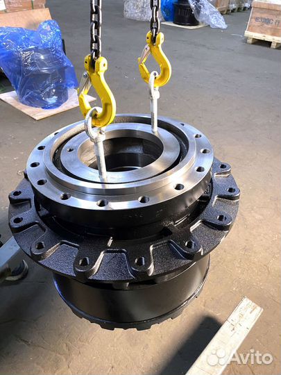 Бортовой редуктор CAT 320D