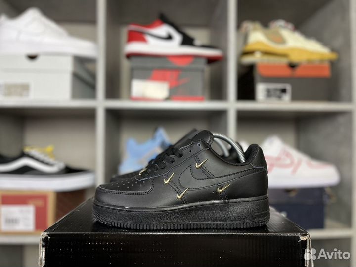 Кроссовки Nike Air Force 1 Black W