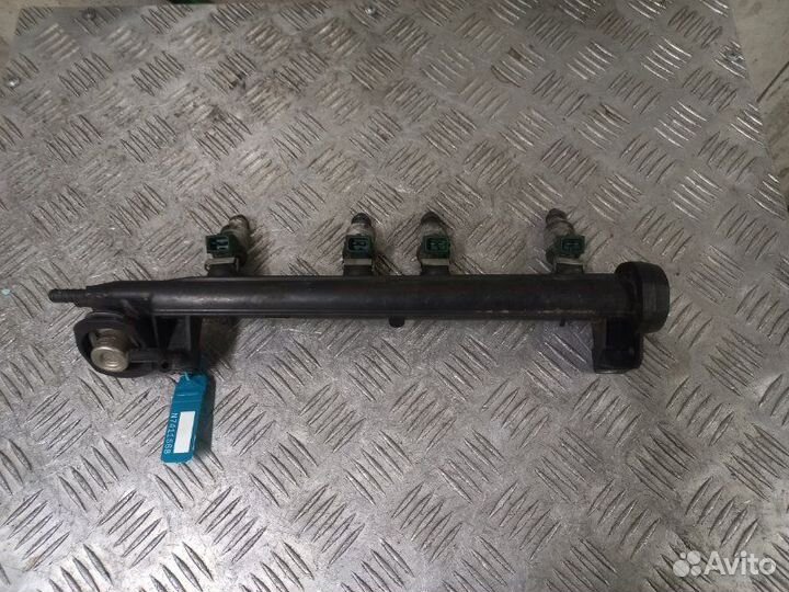 Форсунки топливные Volkswagen Golf 4 1.6 8V AKL