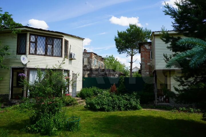 Дом 178 м² на участке 6 сот.