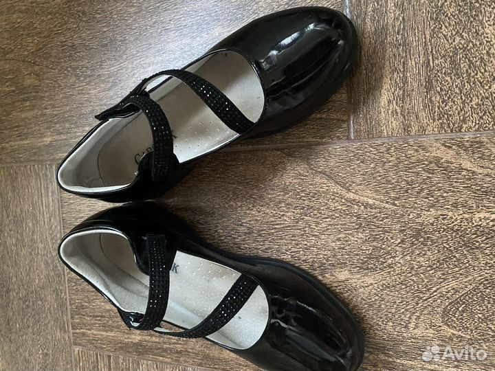 Обувь для девочки