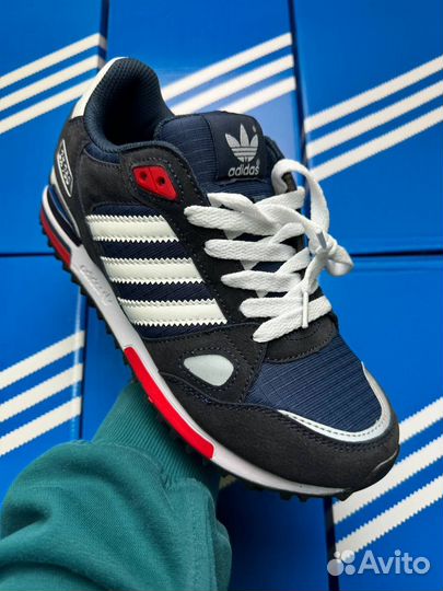 Кроссовки Adidas ZX 750