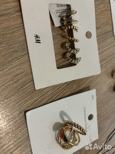 Бижутерия: серги, чокеры, кулоны, кольца, подвески
