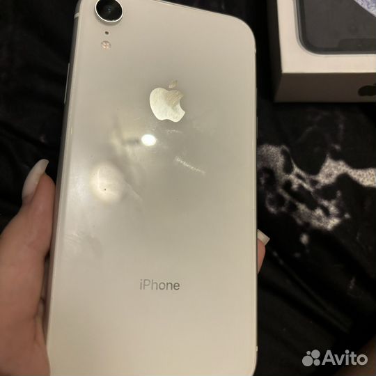 iPhone Xr, 64 ГБ