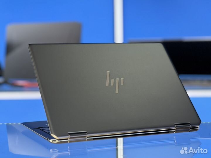 HP Spectre x360 13.5