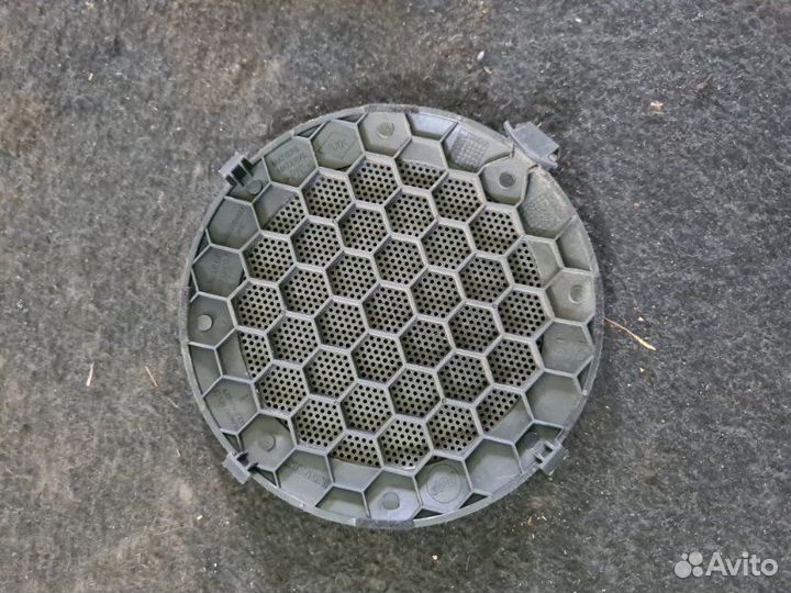 Крышка динамика LADA Largus K4M 2016