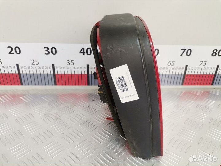 Фонарь задний правый Volkswagen Polo 3 2001