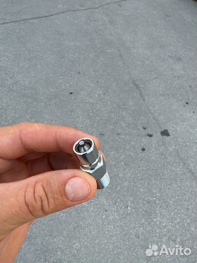 Штуцер к топливному баку