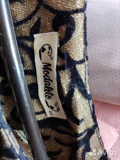 Нарядное золотое платье 44р-р