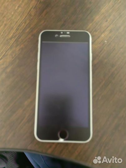 Телефон iPhone 6s