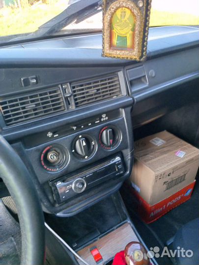 Mercedes-Benz 190 (W201) 2.0 МТ, 1986, 446 000 км