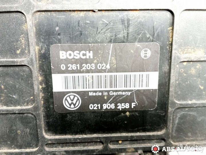 Блок управления двигателем Volkswagen Passat B4