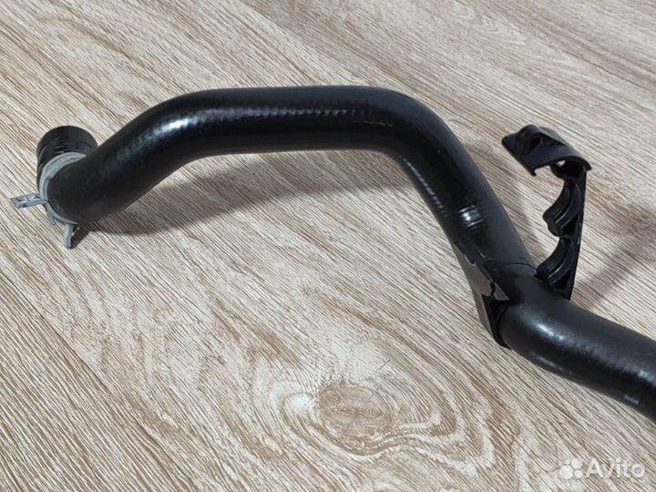 Патрубок системы охлаждения Bmw 5 F10 N63B44 2011