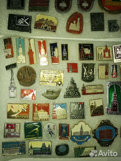 Значки по теме Москва, 140 шт
