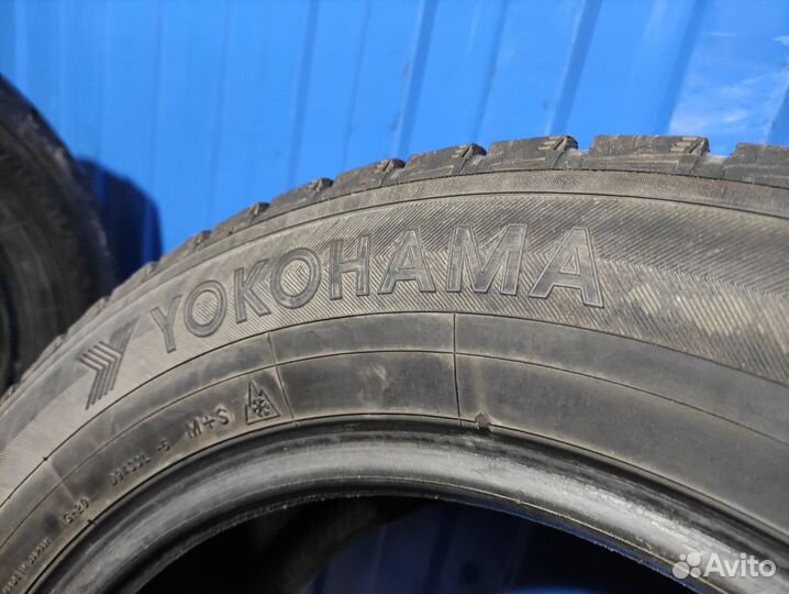 Yokohama Ice Guard IG20 215/60 R16
