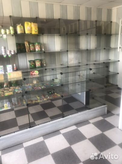 Стеклянные витрины,холодильник б/у