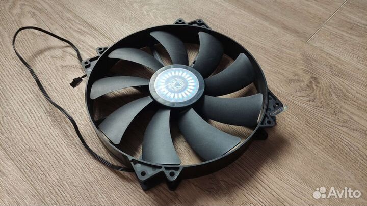 Кулер для системного блока Cooler Master 20 см