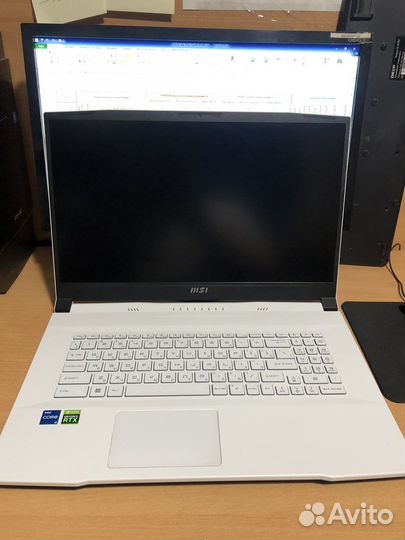 Игровой ноутбук MSI 17.3