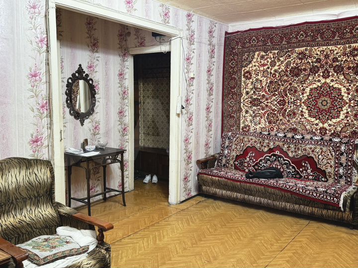 3-к. квартира, 54 м², 1/5 эт.