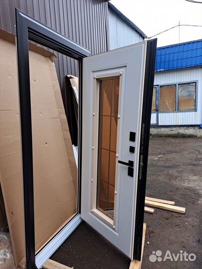 Новая дверь с терморазрывом
