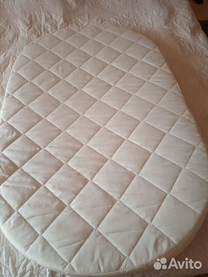 Матрас овальный в детскую кроватку