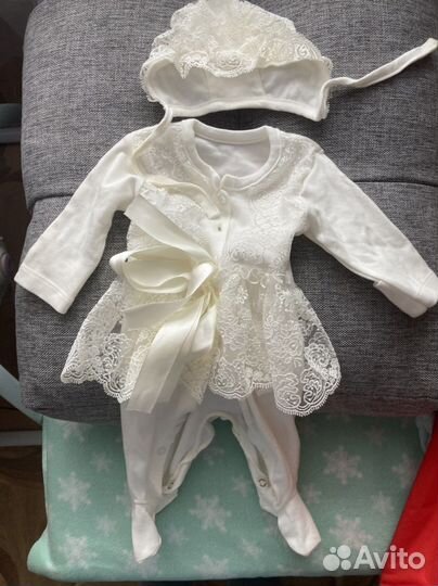 Одежда на выписку для девочки