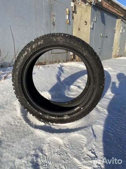 Pirelli P Zero Winter 245/45 R19