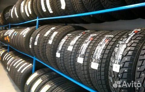 Dunlop Winter Maxx SJ8 275/45 R20