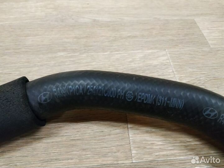 Патрубок радиатора охлаждения нижний Hyundai Getz