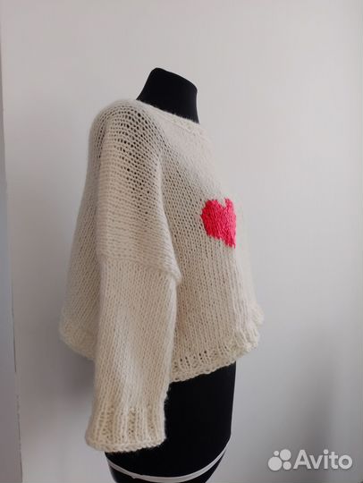 Новый, укороченный джемпер с сердцем