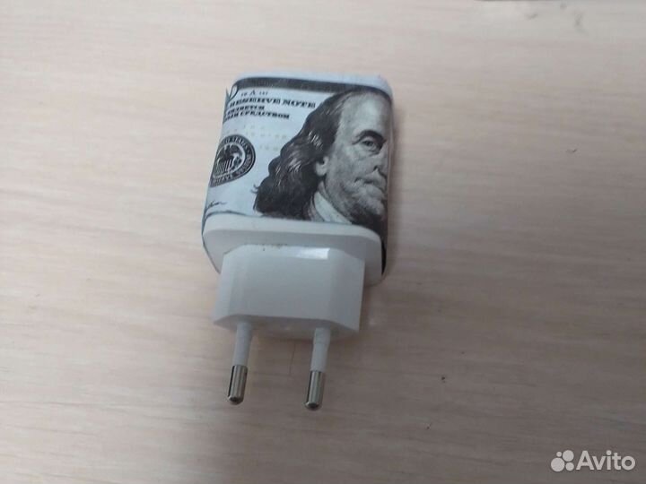 Блок питания для Huawei с принтом 100 долларов
