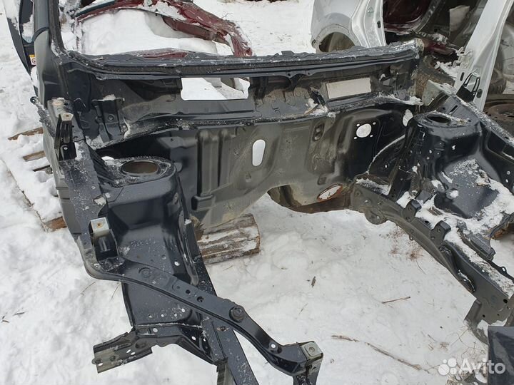 Toyota Rav 4 40 Лонжерон передний Четверть